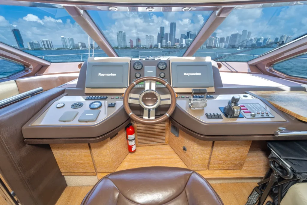 65ft Luxury Azimut available in Miami