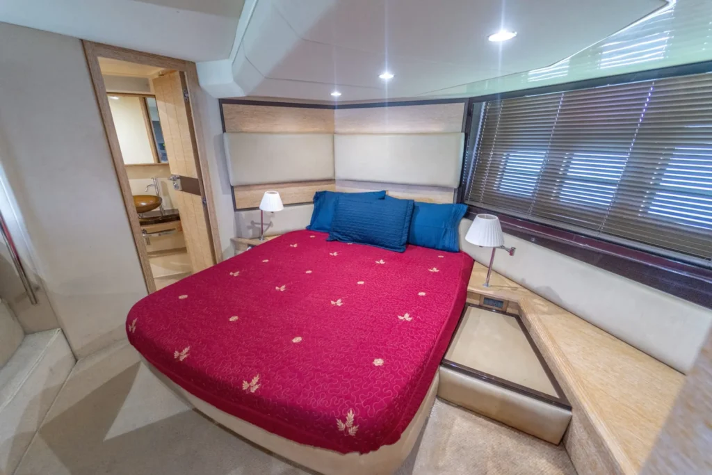 65ft Luxury Azimut available in Miami