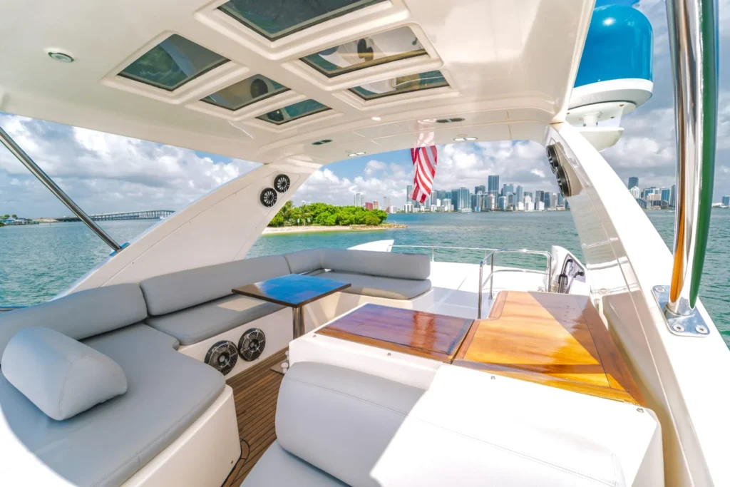 65ft Luxury Azimut available in Miami