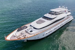 Boat rental: 110′ Maiora | Luxury Yacht Experience In Miami