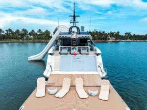 Boat rental: 94′ Azimut Miami Yacht Charter