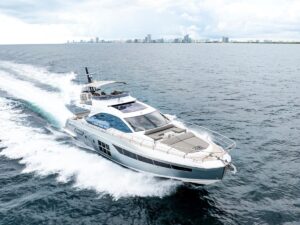 Boat rental: Azimut 72 S7 – Italian Luxury Charter in Miami