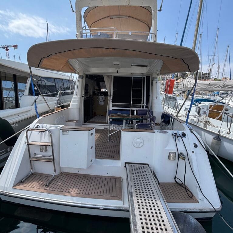 Boat rental: Rilax