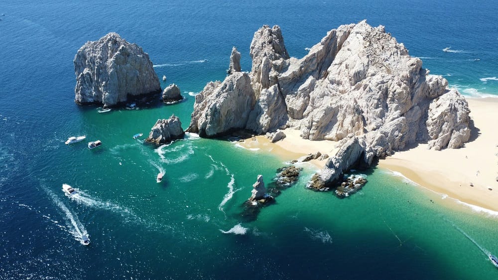 Boat Rental in Cabo San Lucas: The Definitive 2026 Guide