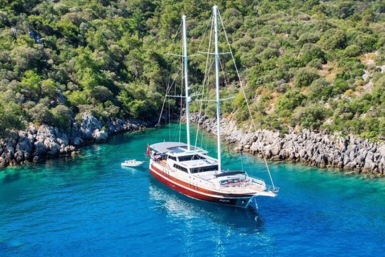 Boat rental: Gulet Maya 4 Cabin Crewed Gulet Cruising Fethiye, Göcek, Marmaris, Gökova, Bodrum